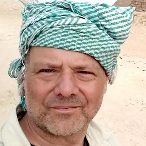 Manu Seyfzadeh